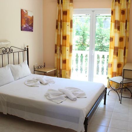 Turtle Beach Apartment Μαραθιάς Εξωτερικό φωτογραφία